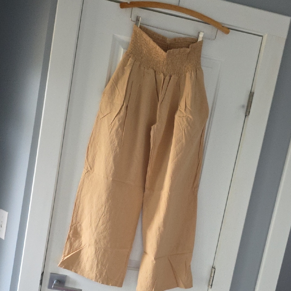 NWOT...Tan High-Waisted Wide Leg Pants